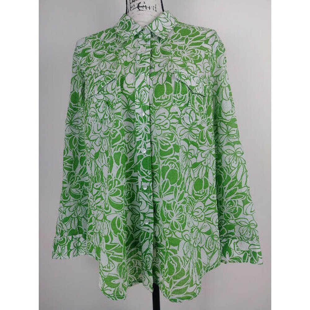 Liz Claiborne Women's top shirt Green